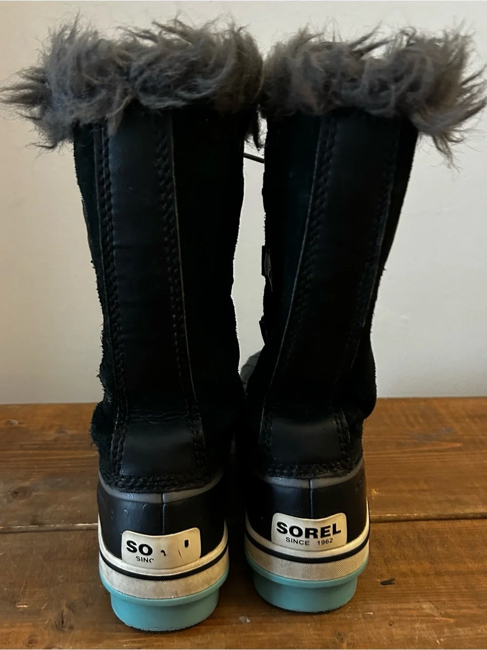 Sorel Youth Joan of Arctic Winter Snow Boots Black Girls Size 4